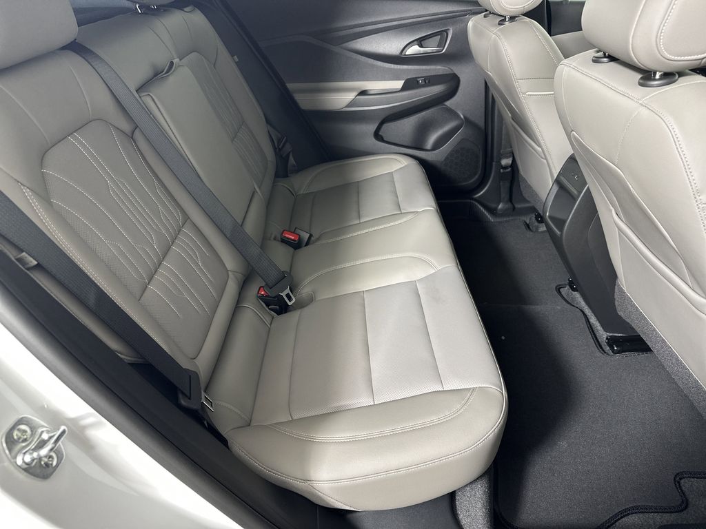 new 2025 Buick Envista car, priced at $30,095