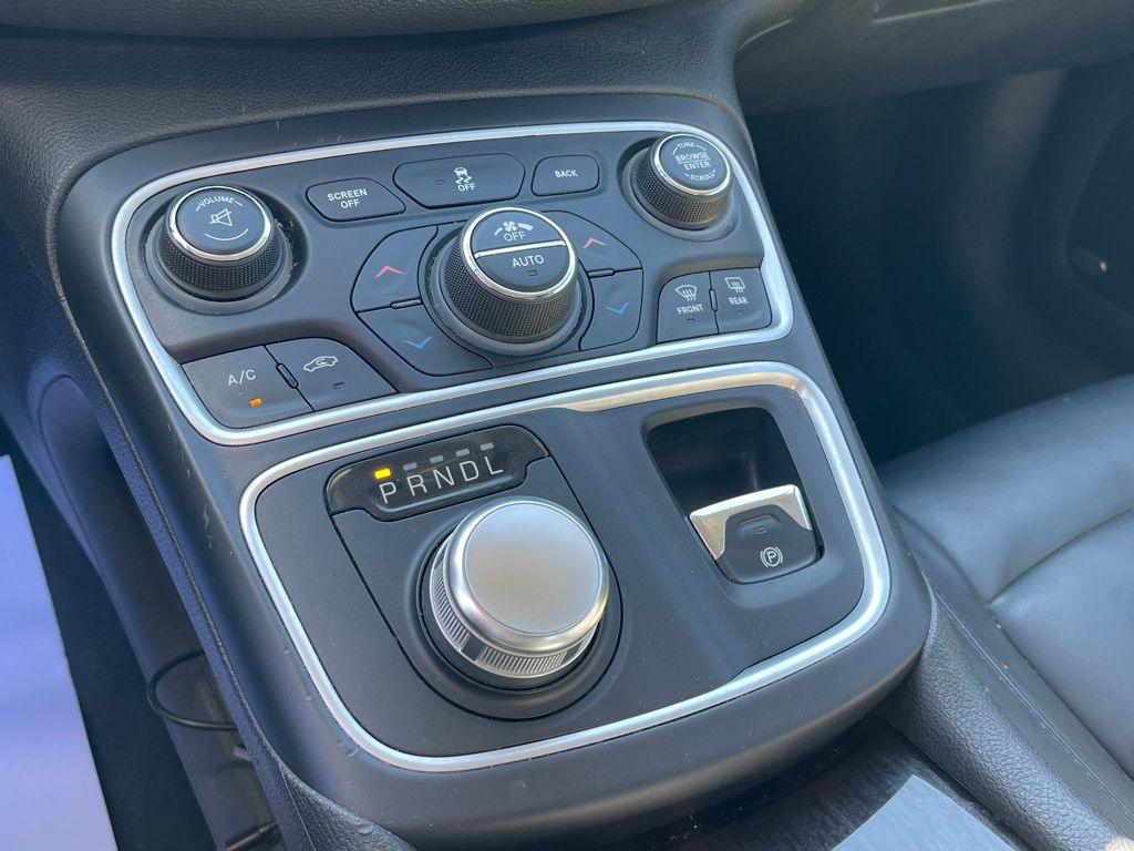 used 2015 Chrysler 200 car, priced at $12,500