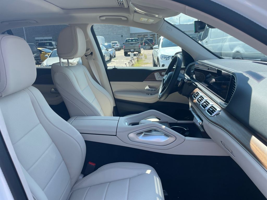 new 2026 Mercedes-Benz GLE car