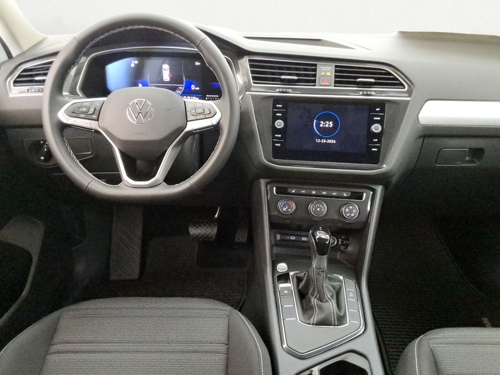 used 2024 Volkswagen Tiguan car