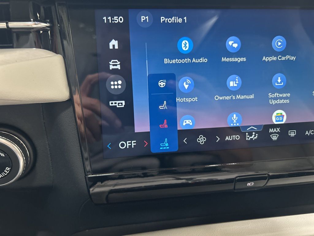 new 2025 Lincoln Navigator L car, priced at $104,685