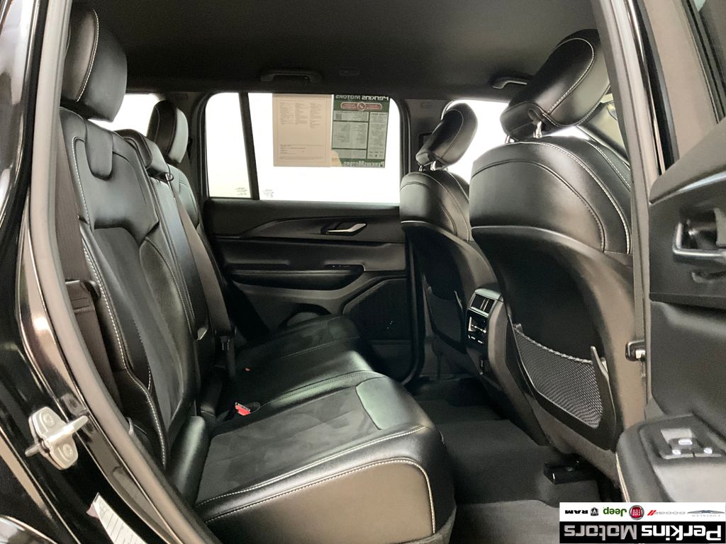 used 2024 Jeep Grand Cherokee car, priced at $36,958