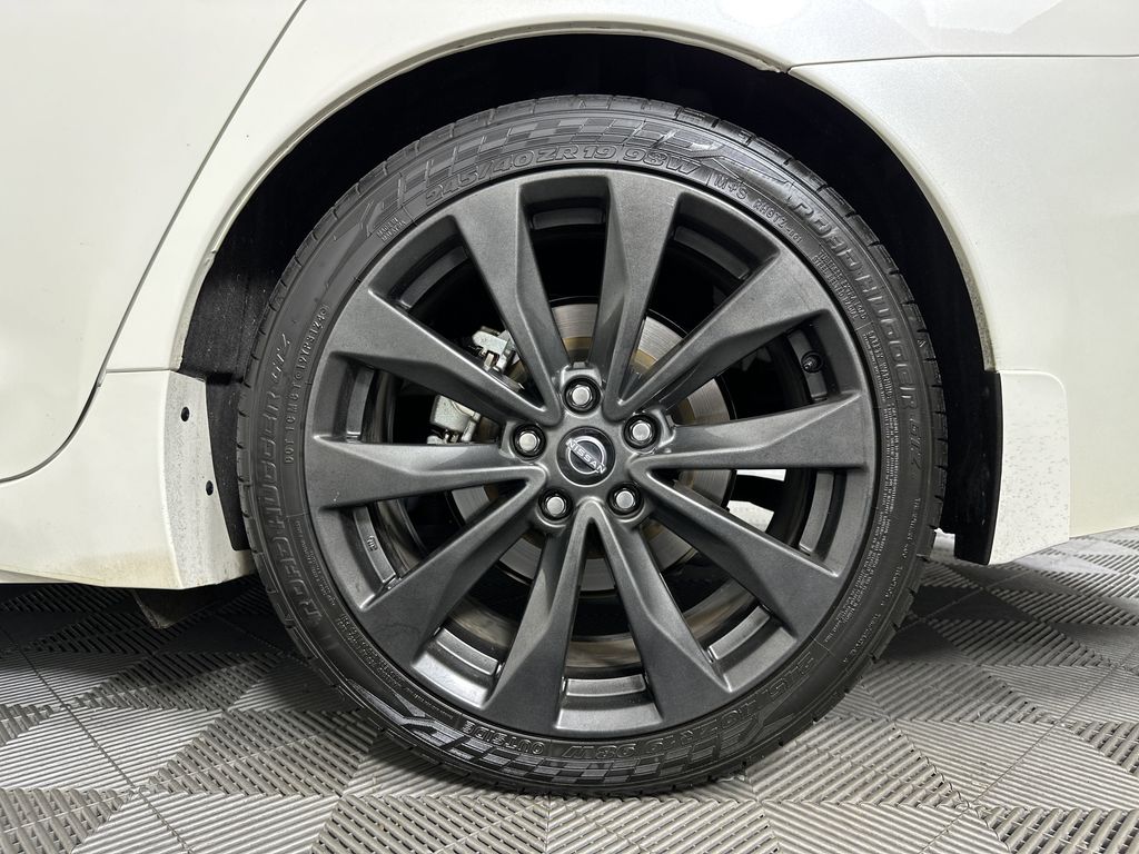 used 2023 Nissan Maxima car, priced at $30,834