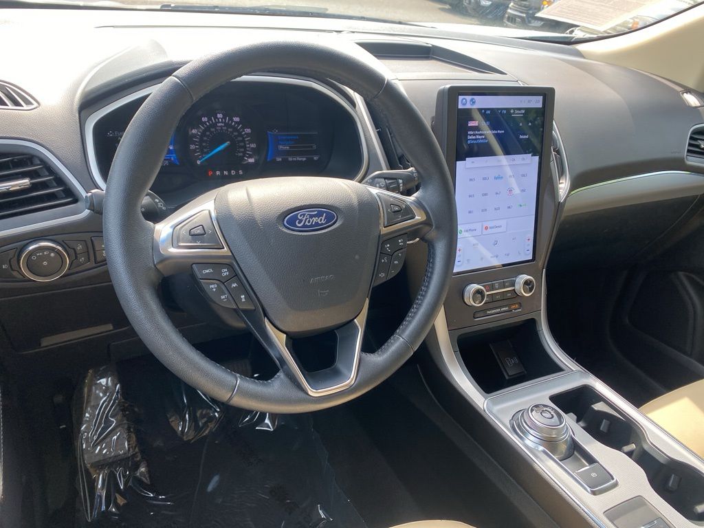 used 2021 Ford Edge car, priced at $27,900