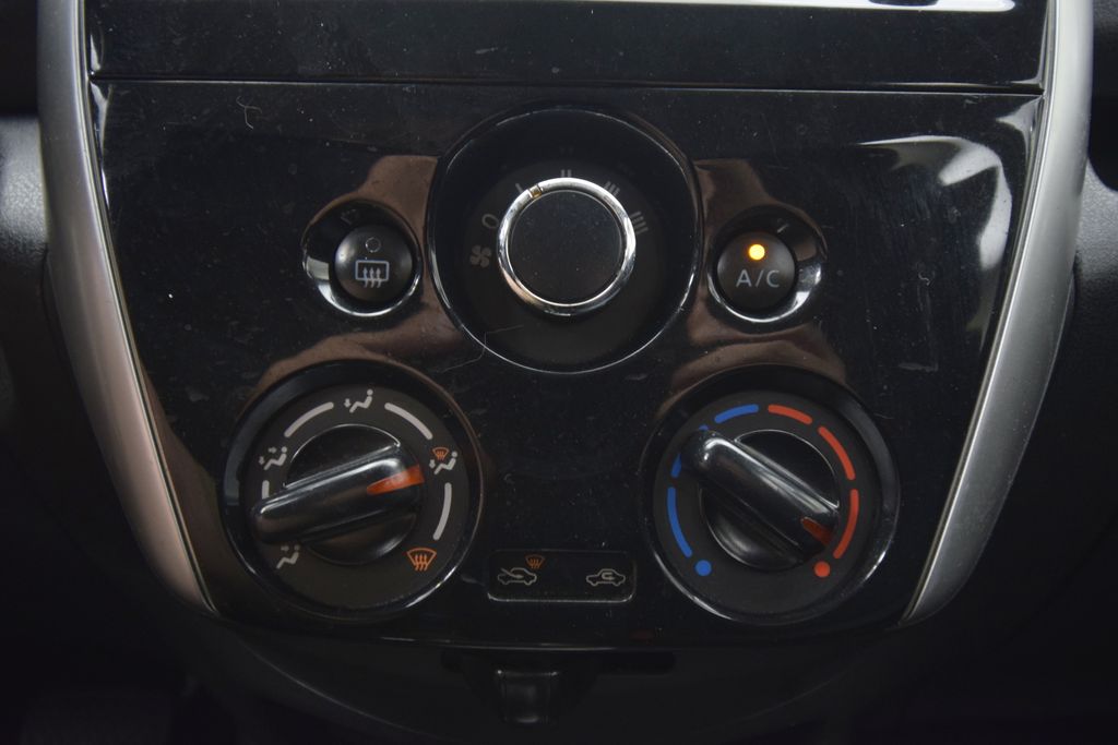 used 2015 Nissan Versa Note car, priced at $6,000