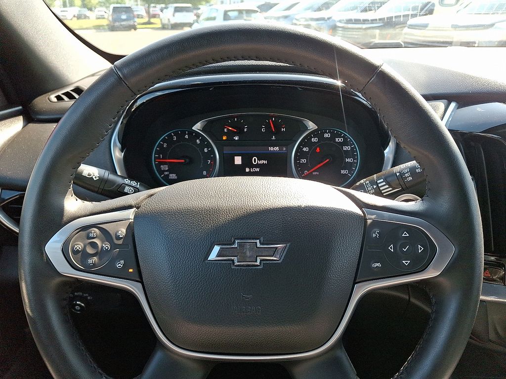 used 2022 Chevrolet Traverse car, priced at $27,895