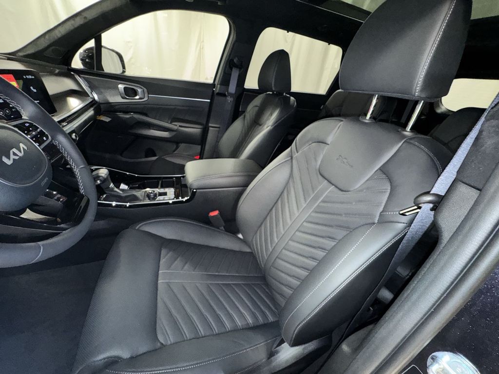 new 2025 Kia Sorento car, priced at $45,735