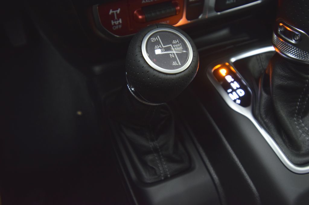 new 2025 Jeep Gladiator car, priced at $55,687