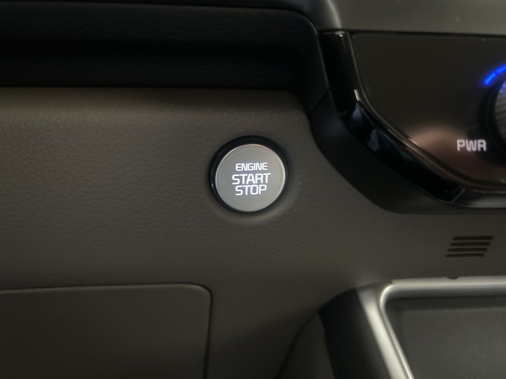 new 2026 Kia Carnival Hybrid car, priced at $41,458