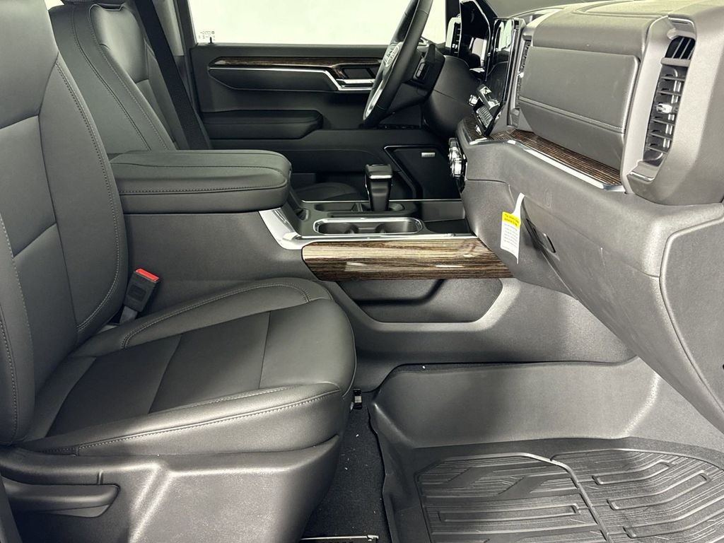 new 2025 GMC Sierra 1500 car, priced at $61,430