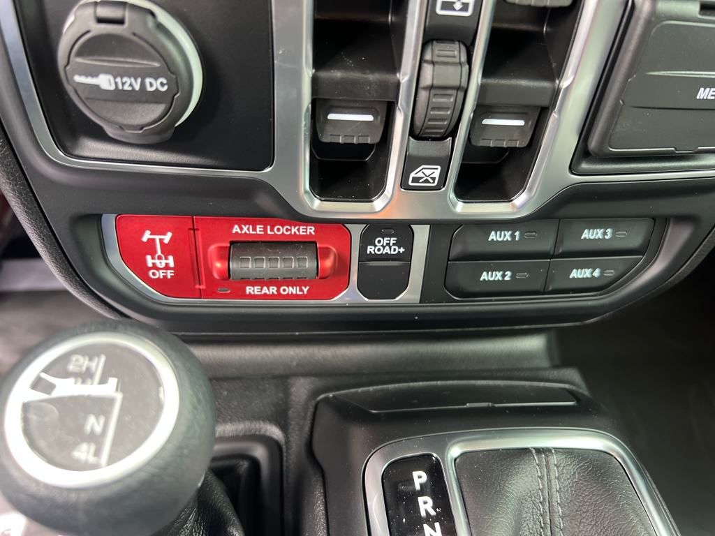 new 2025 Jeep Wrangler car, priced at $48,327