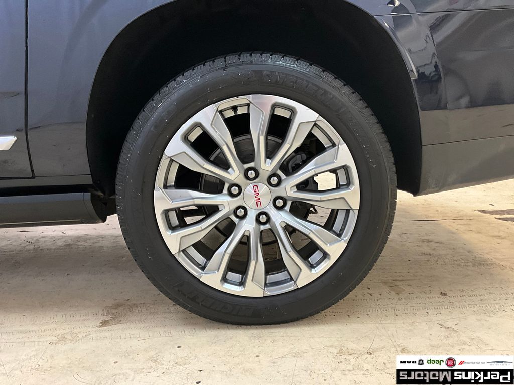 used 2022 GMC Yukon XL car, priced at $61,466