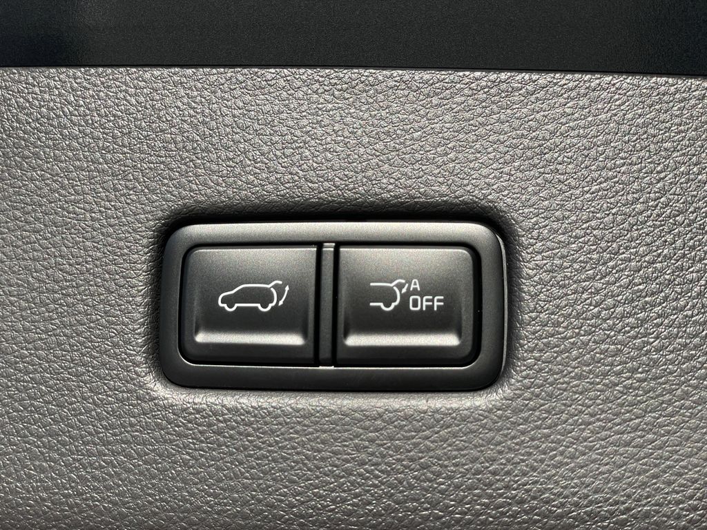 new 2026 Kia Carnival Hybrid car, priced at $48,555