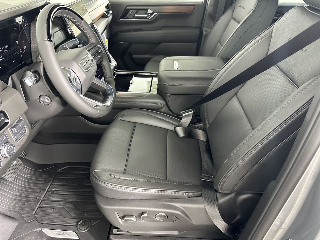new 2025 GMC Yukon XL car, priced at $98,644