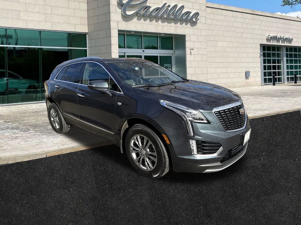 used 2021 Cadillac XT5 car, priced at $32,350