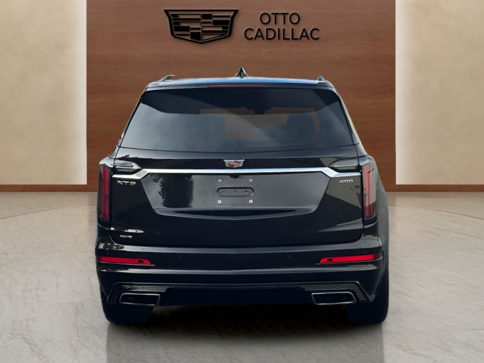 used 2022 Cadillac XT6 car, priced at $37,000