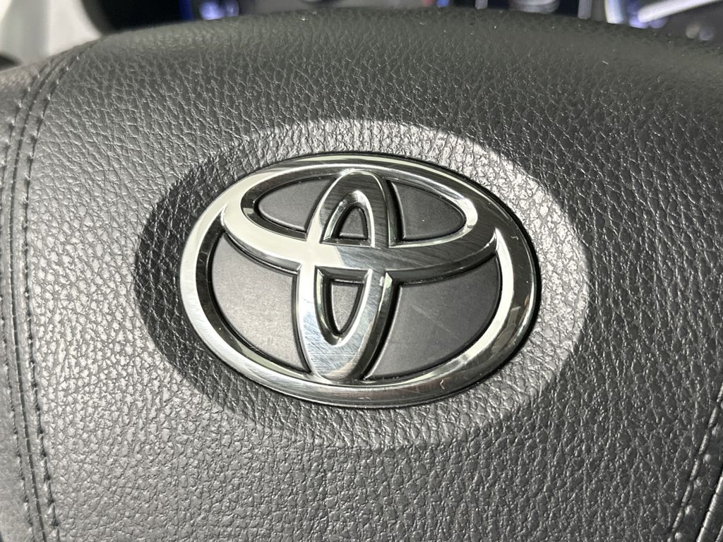 used 2019 Toyota Highlander car, priced at $29,750