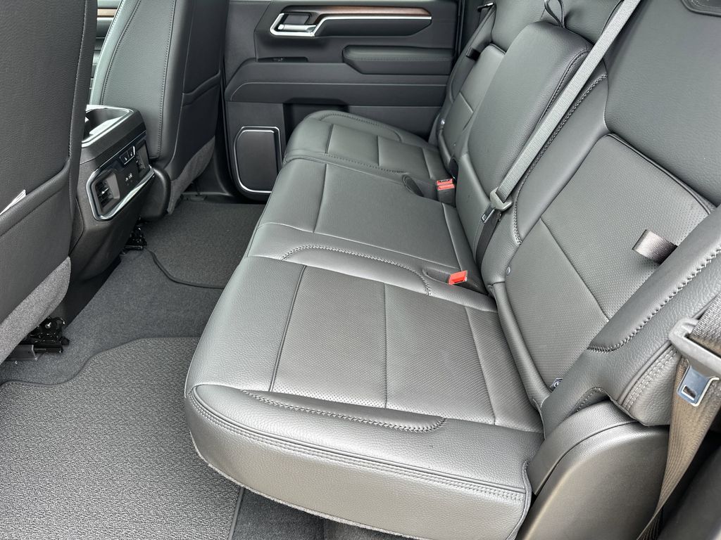 new 2025 GMC Sierra 2500HD car, priced at $85,039