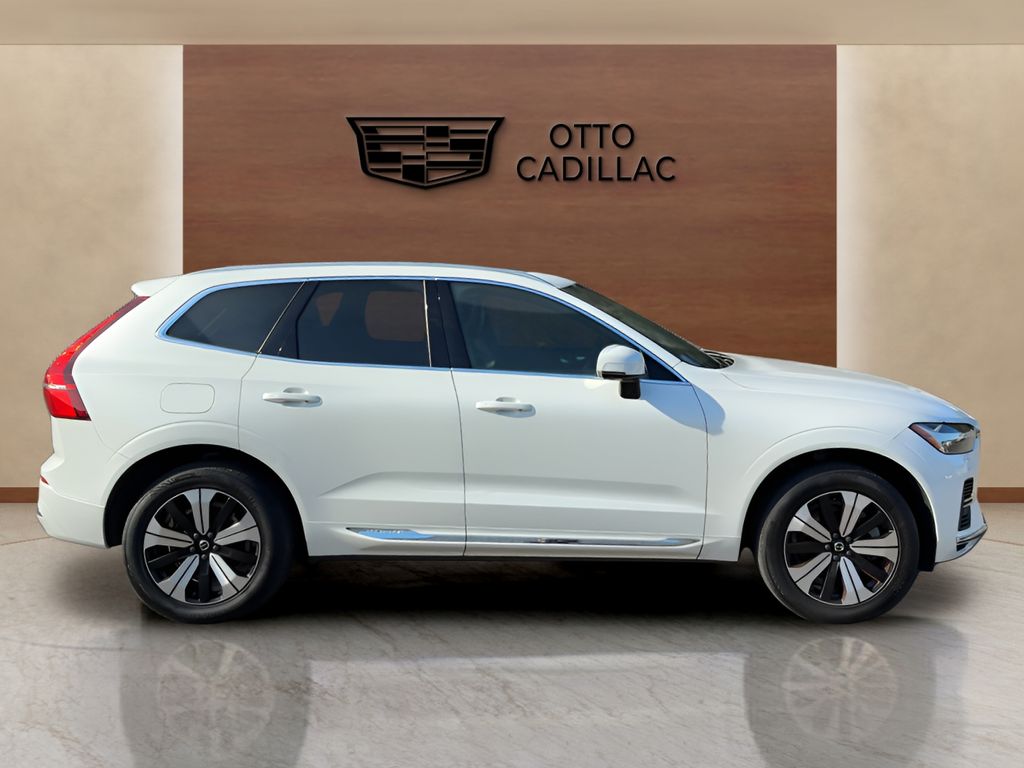 used 2023 Volvo XC60 Recharge Plug-In Hybrid car, priced at $36,400