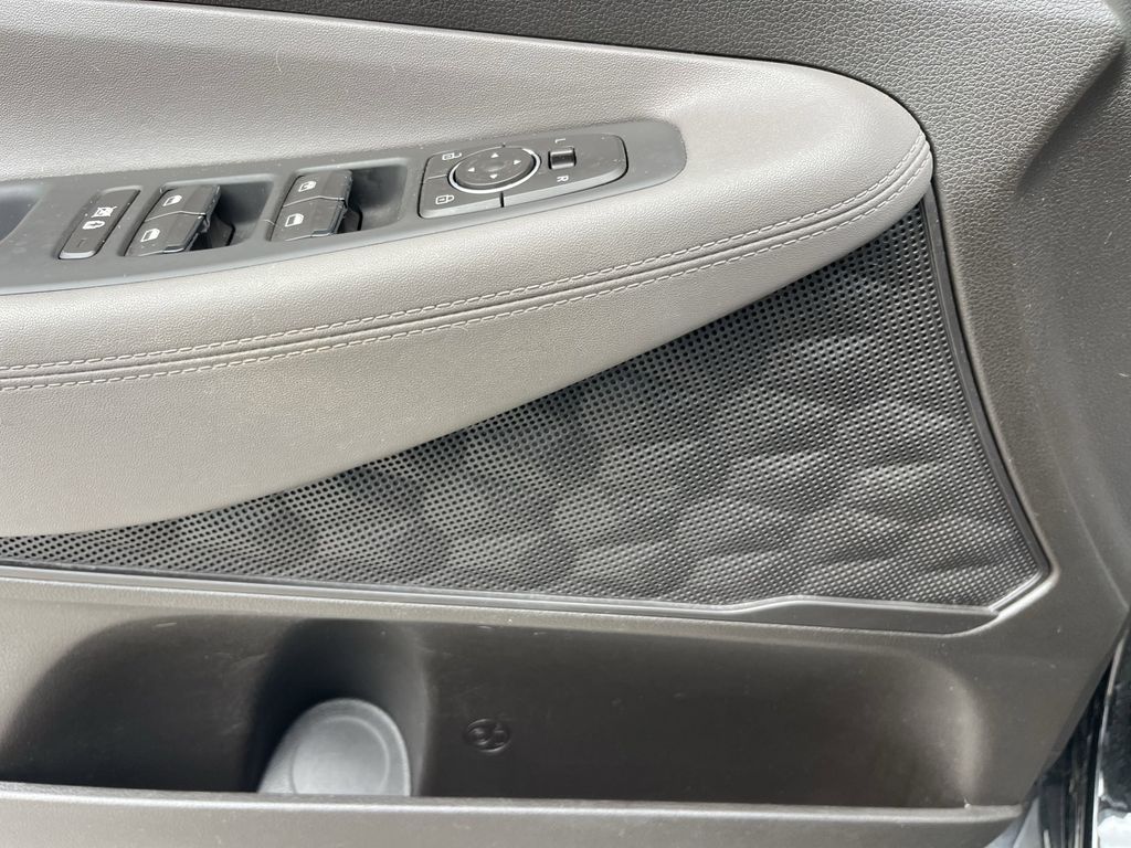 used 2019 Hyundai Santa Fe car, priced at $15,193