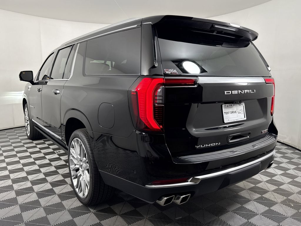 new 2025 GMC Yukon XL car, priced at $97,086