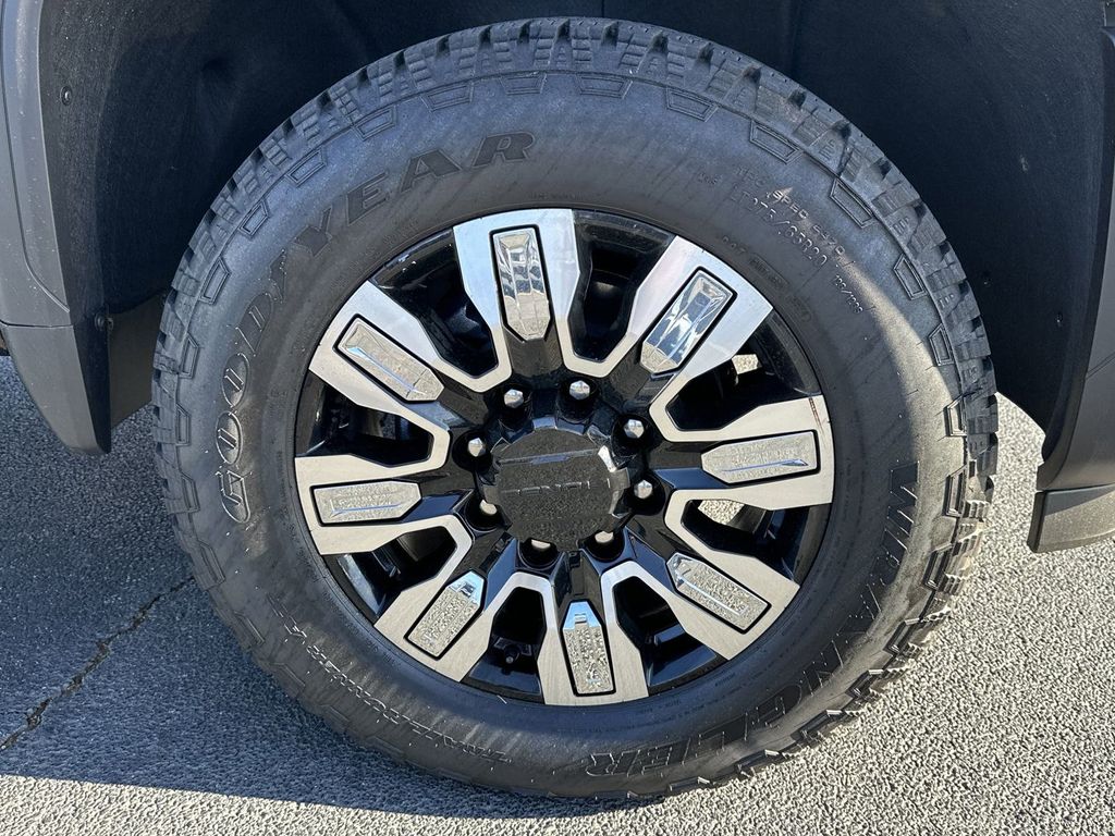 new 2025 GMC Sierra 2500HD car, priced at $86,009