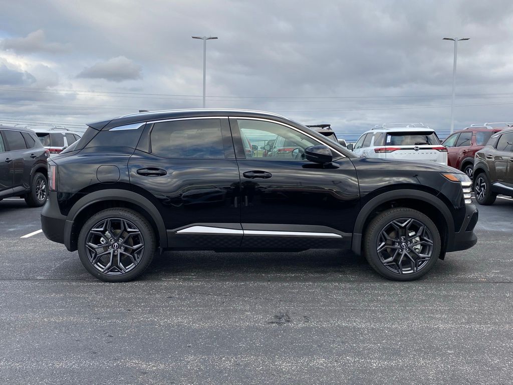 new 2025 Nissan Kicks car, priced at $28,082