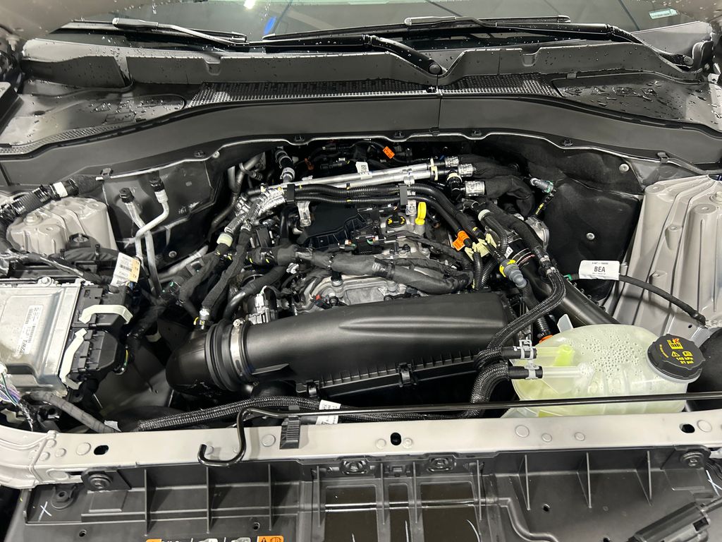 new 2025 Ford Explorer car, priced at $46,275