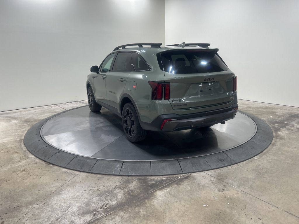 new 2025 Kia Sorento car, priced at $39,010