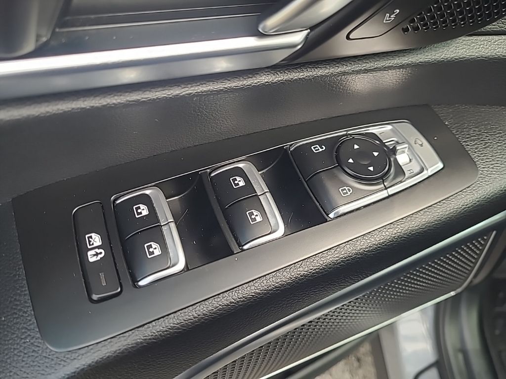 used 2024 Kia Telluride car, priced at $43,986