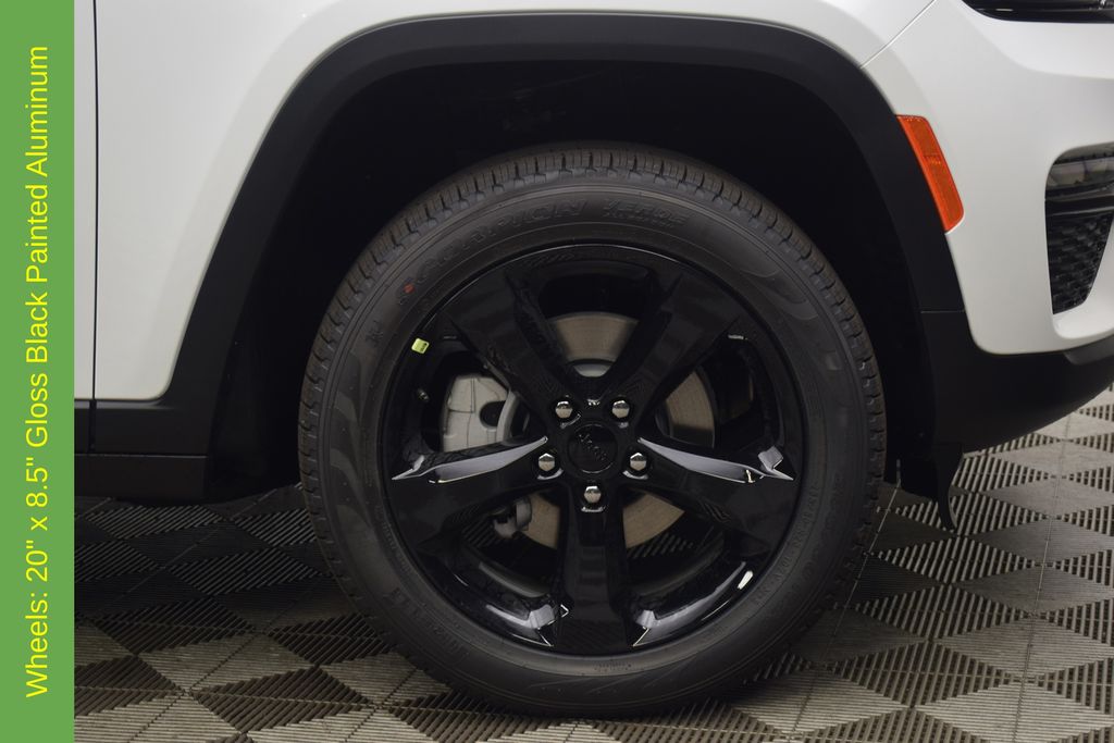 new 2025 Jeep Grand Cherokee car, priced at $46,126