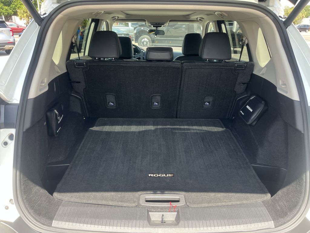 used 2023 Nissan Rogue car, priced at $23,924