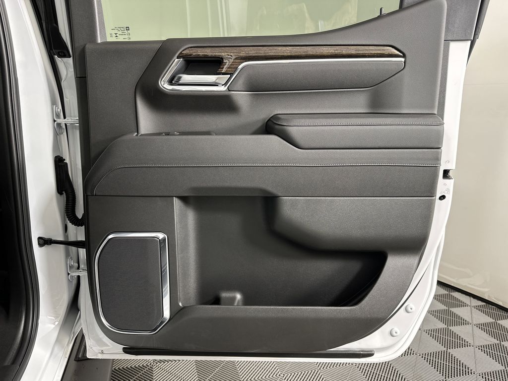 new 2025 GMC Sierra 1500 car, priced at $61,729