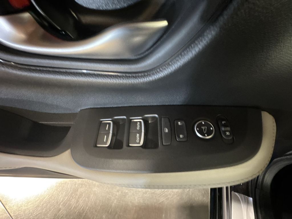 new 2026 Honda HR-V car, priced at $33,000