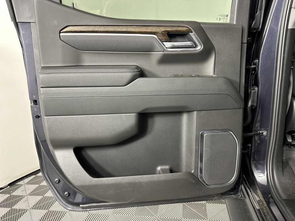 new 2025 GMC Sierra 1500 car, priced at $61,974