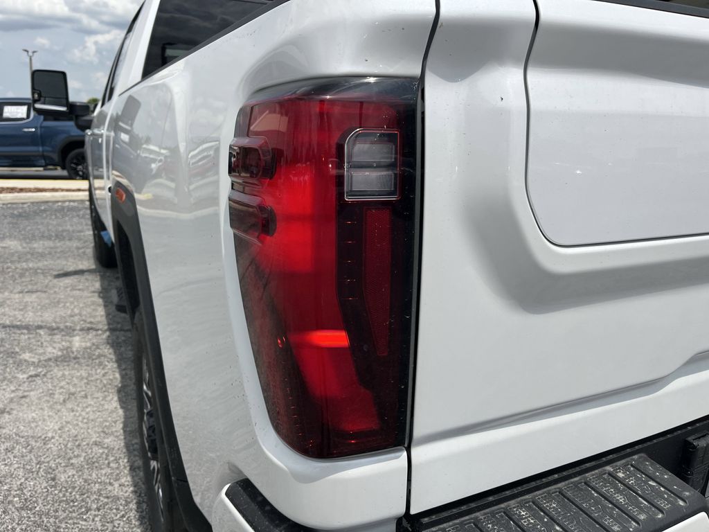 new 2025 GMC Sierra 2500HD car, priced at $89,650