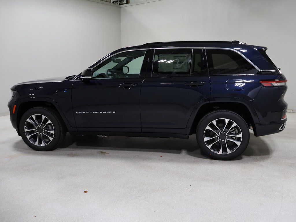 new 2024 Jeep Grand Cherokee car, priced at $75,015