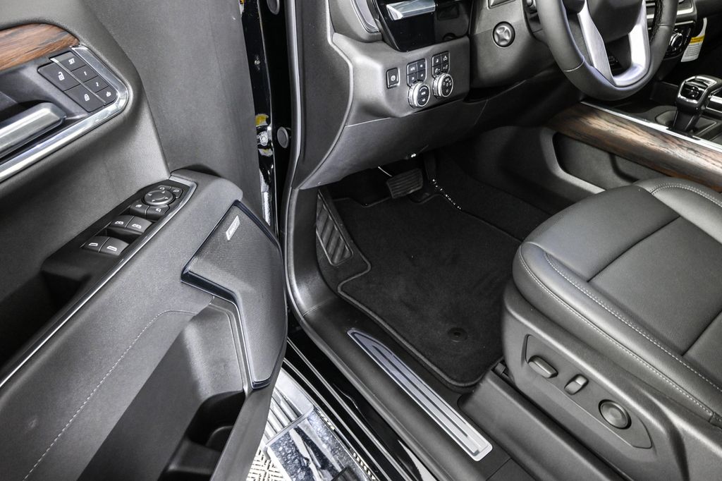 new 2025 GMC Sierra 1500 car, priced at $57,820