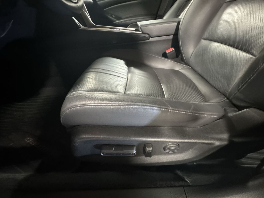 used 2022 Honda Accord Hybrid car, priced at $23,418