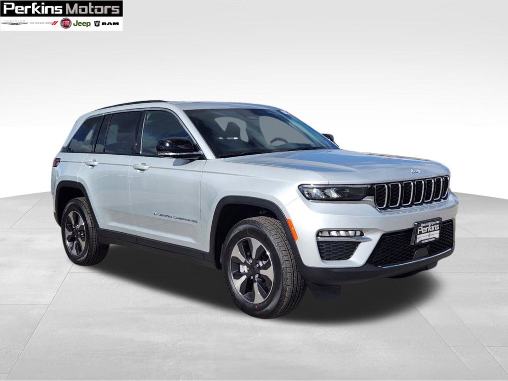 new 2025 Jeep Grand Cherokee car, priced at $52,869