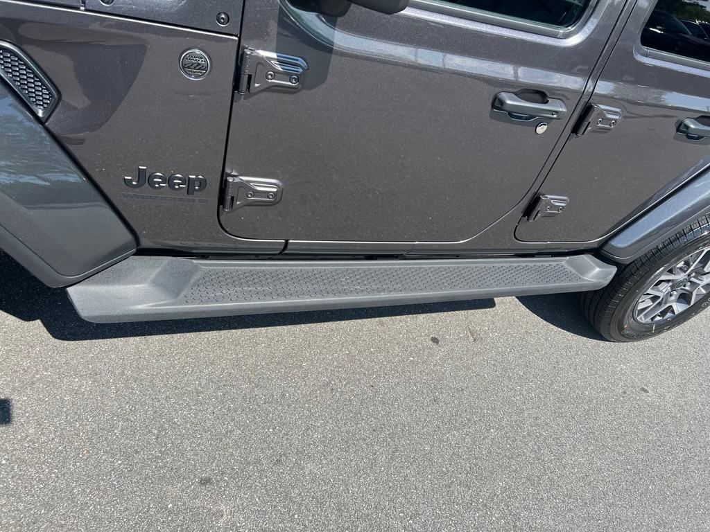 new 2025 Jeep Wrangler car, priced at $53,990