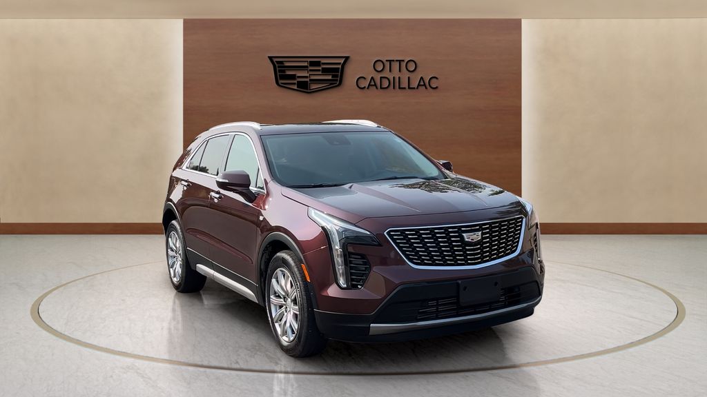 used 2022 Cadillac XT4 car, priced at $29,450
