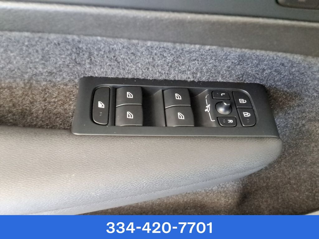 used 2024 Volvo XC40 car, priced at $31,499