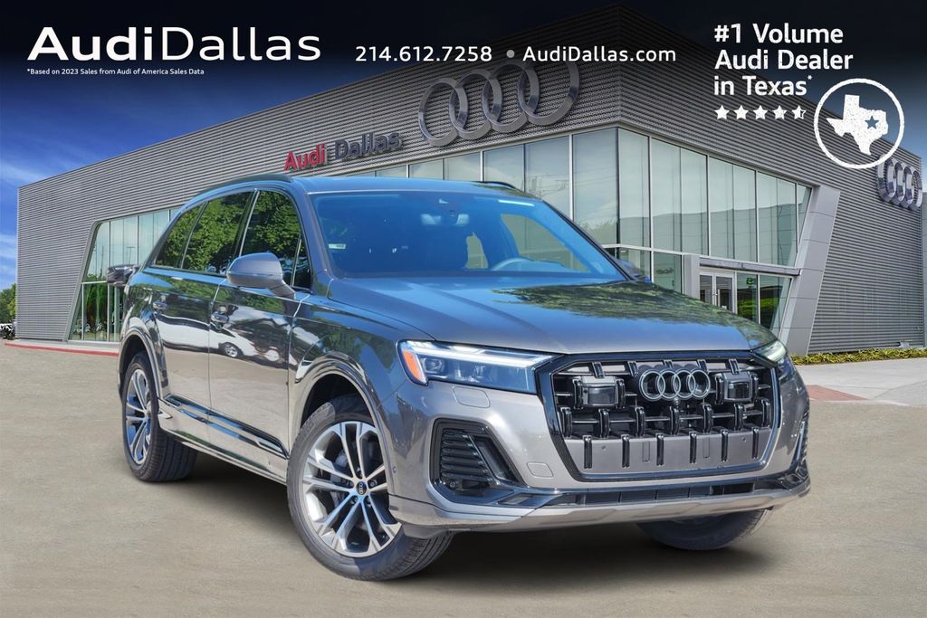 new 2025 Audi Q7 car, priced at $70,700