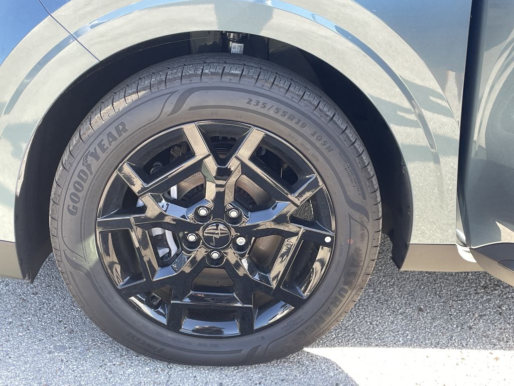 new 2026 Kia Carnival Hybrid car, priced at $52,521