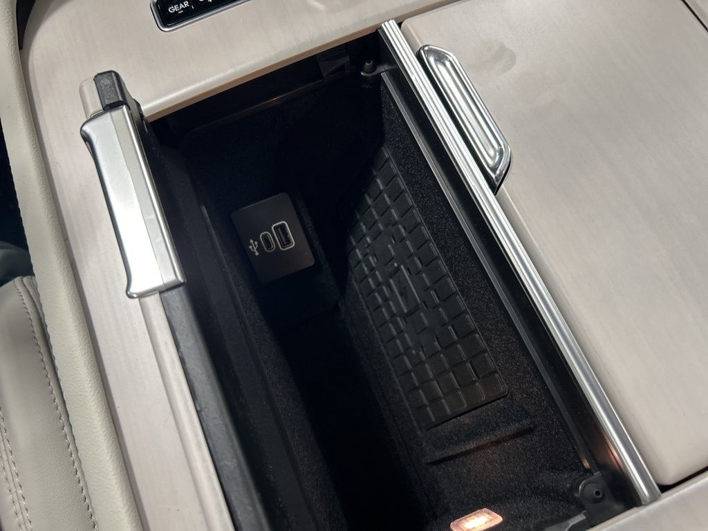 new 2025 Lincoln Navigator L car, priced at $104,685