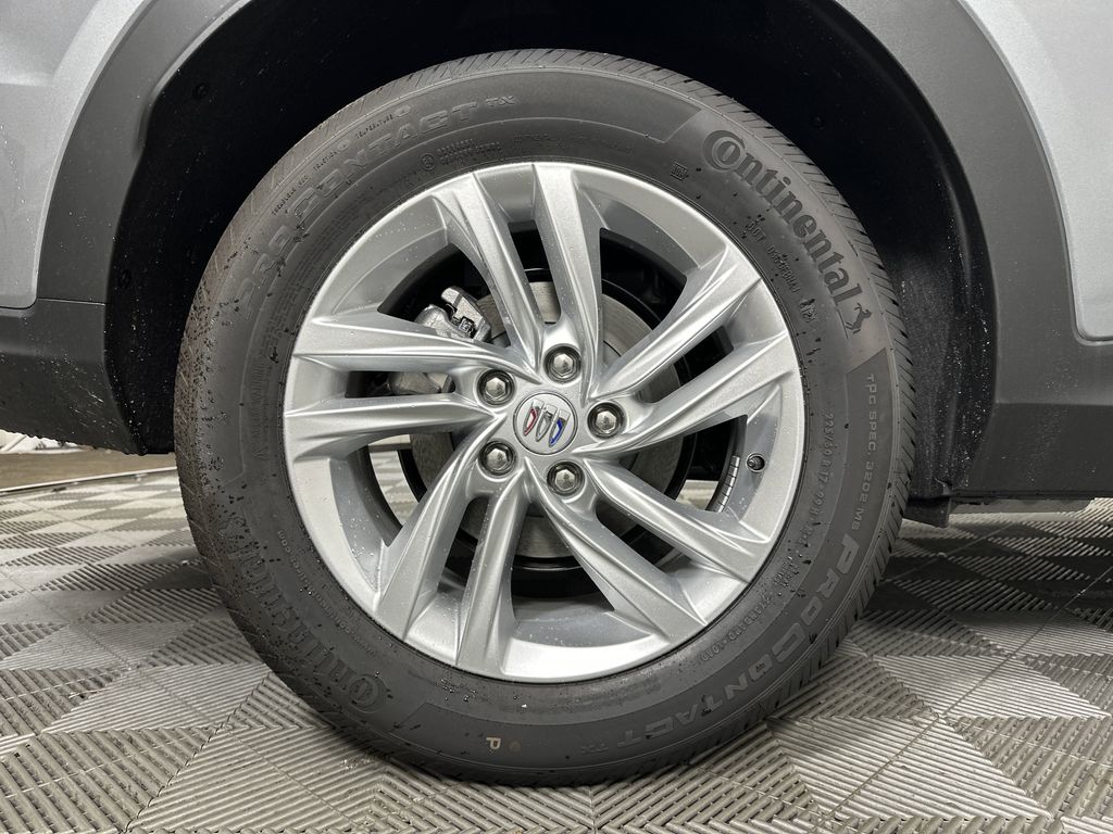 new 2025 Buick Envista car, priced at $26,185