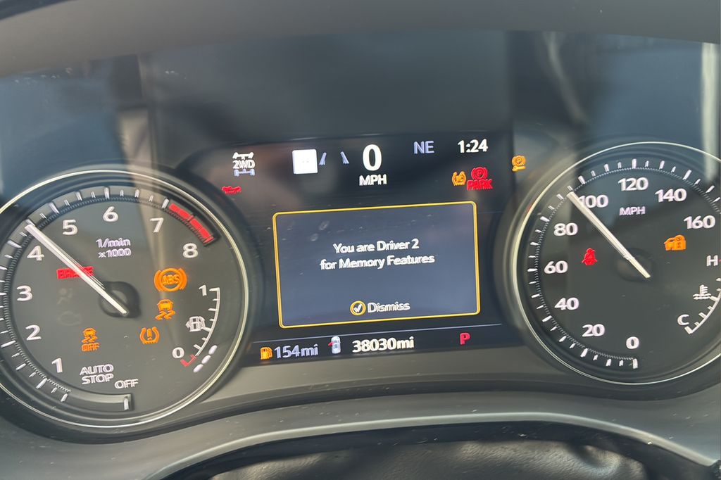 used 2022 Cadillac XT6 car, priced at $37,000