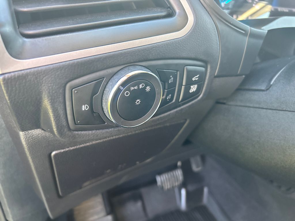 used 2023 Ford Edge car, priced at $29,973