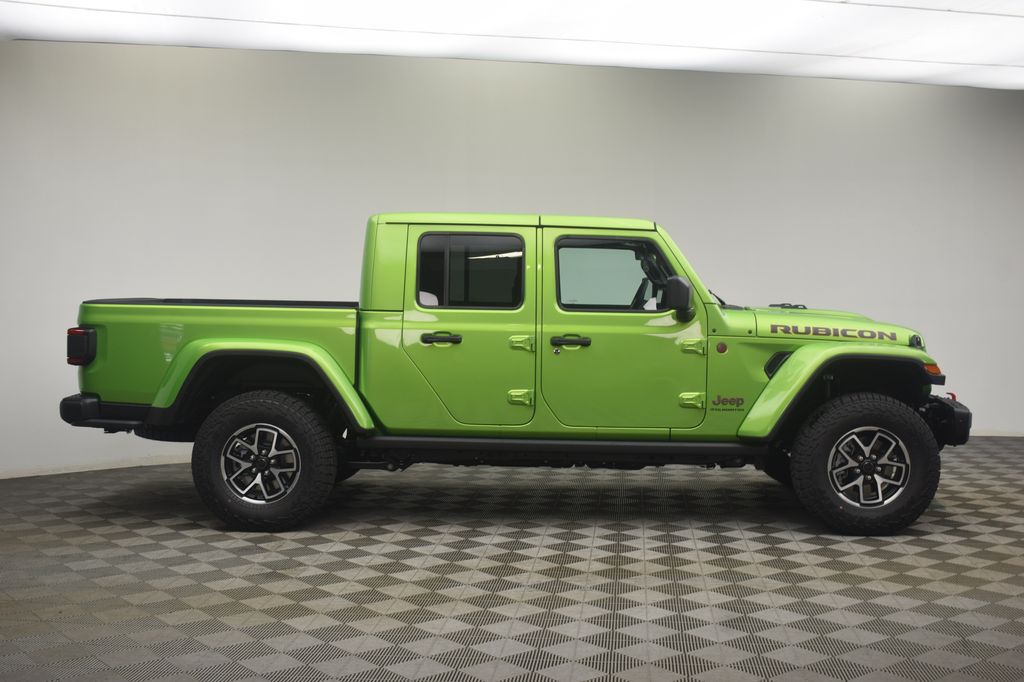 new 2025 Jeep Gladiator car, priced at $55,906